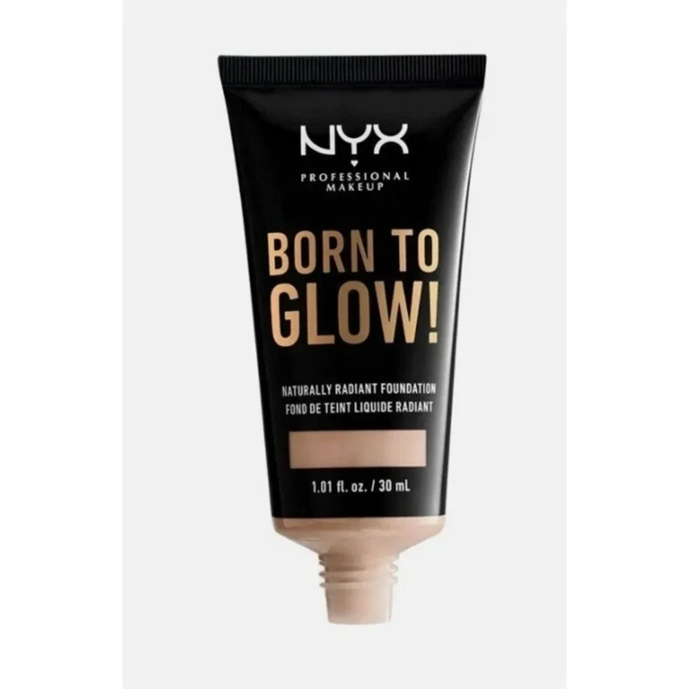 NYX Born To Glow Naturally Radiant Foundation Light 1.01oz 30mL‎ Liquid Makeup